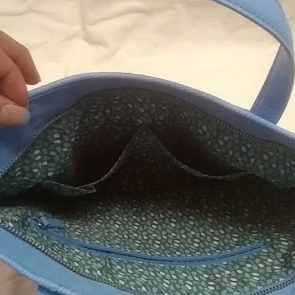 Vera Bradley Tote Light Blue Floral Interior - Picture 8 of 8